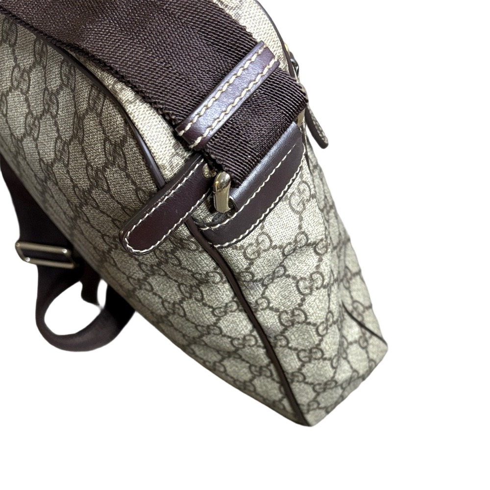 Gucci GG Supreme Canvas Messenger Bag with Dark Brown Trim - Picture 6 of 11